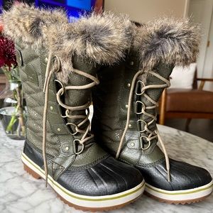 SOREL Tofino II Olive Green Fur 6.5